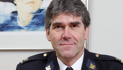 frank paauw vliegen politie business class